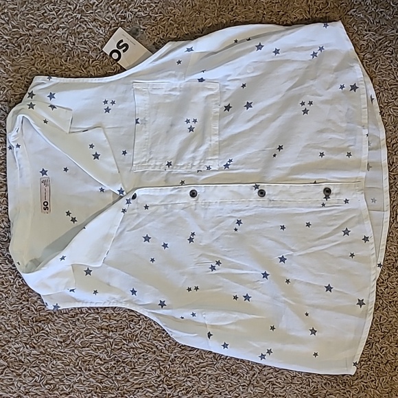 SO sleeveless white button down with blue stars - NWT - Picture 1 of 6